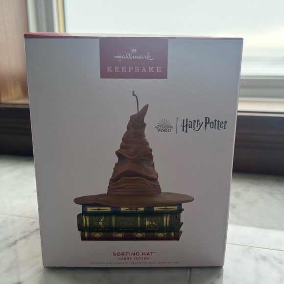Hallmark  Harry Potter Sorting Hat Christmas Ornament With Sound and Motion NEW - Picture 1 of 4